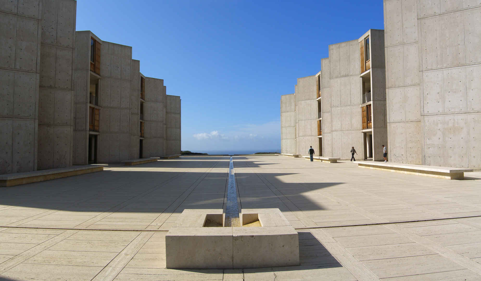 An outdoor pavilion of the Louis Kah’s Salk Institute in La Jolla, Southern California